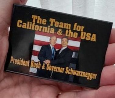Vintage Pres Bush / Arnold Schwarznegger 2004 PIN Republican National Convention 