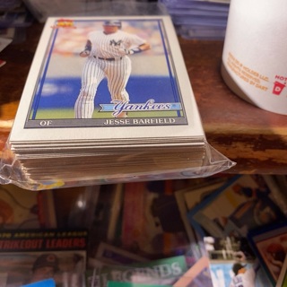 (50) random 1991 topps baseball cards 