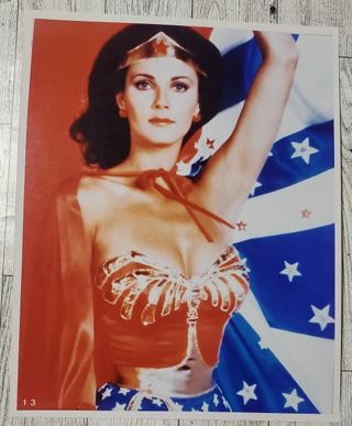 Lynda Carter Wonder Woman 8 x 10" Glossy Photo