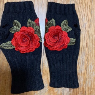 BN Knitted Fingerless Elegant Gloves.