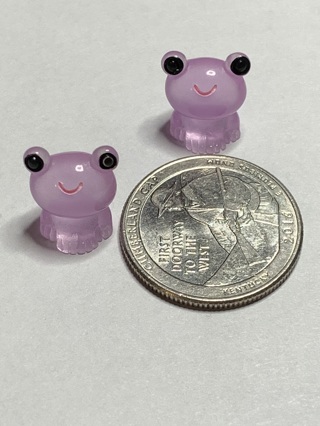 FROGS~#2~PURPLE~SET OF 2 FROGS~GLOW IN THE DARK~FREE SHIPPING!