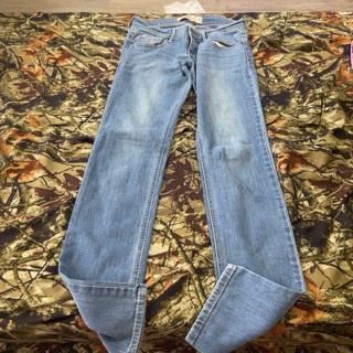 Woman’s jeans 