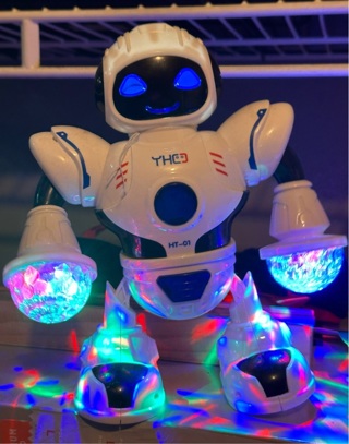 Robot toy with music and lights 