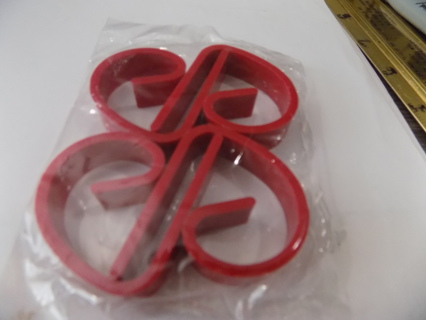 NIP set of 4 red tablecloth clamps