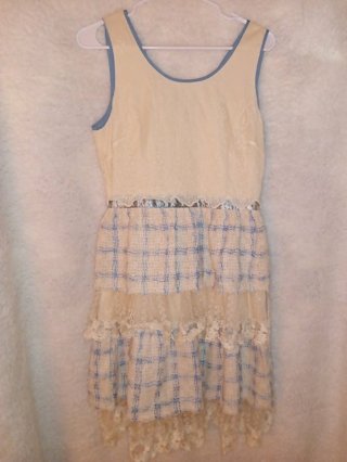 Ryu Blue & Cream Colored Lacey Tiered Dress / Ladies Size Small