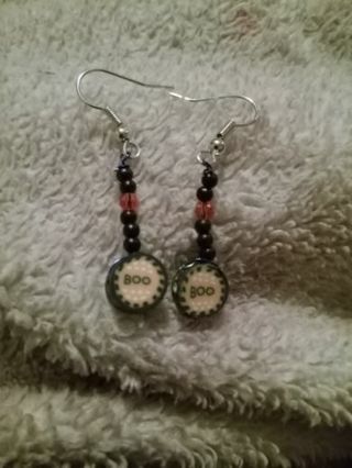 BOO Halloween hook earrings new