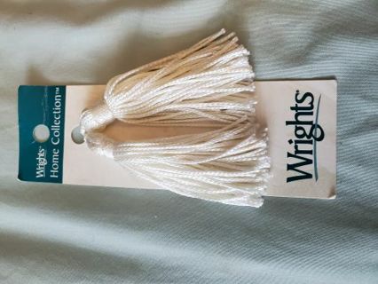 NIP Wrights Home Collection Pair of 3" White Tassles