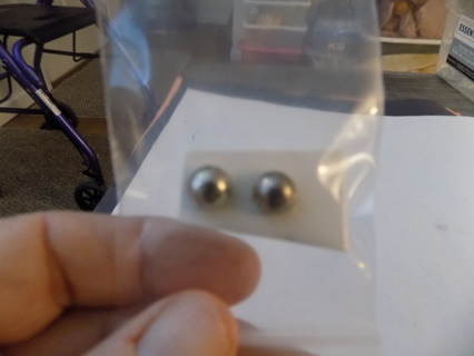 Post earrings 1/2 inch silvertone dome