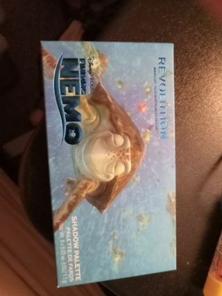 Finding Nemo eyeshadow pallette