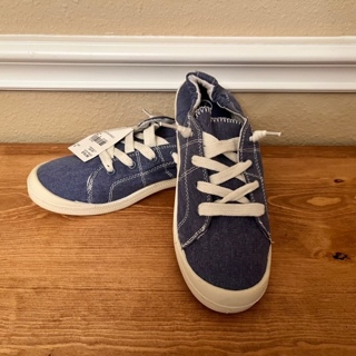BNWT Women's Lace Up Slip On Casual Denim Sneakers Shoes - Size 8
