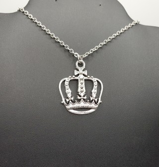 Nice New Simple Crown Charm Necklace 