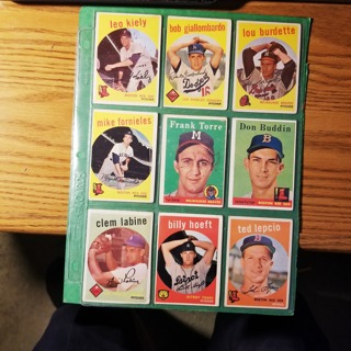 9 -  LOT -1959  TOPPS LOW GRADE -VG - BASEBALL CARDS