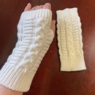 BN Knitted Fingerless Gloves .