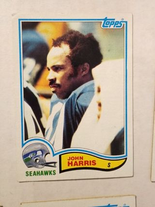 82 Topps John Harris #246