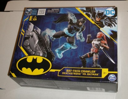 DC Batman Bat-Tech Crawler vs Deathstroke 4in figures brand new sealed