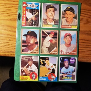 9 - MIXED LOT - TOPPS LOW GRADE -VG - BASEBALL CARDS