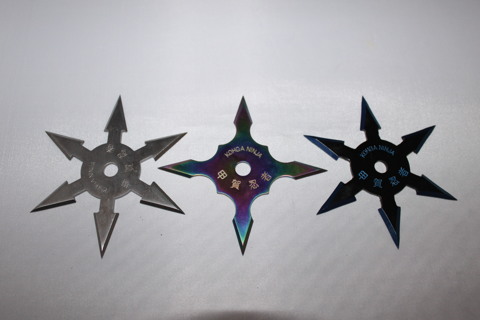 3 NINJA THROWING STARS, WITH CASES