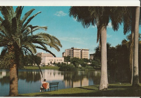 Vintage Unused Postcard: x: Mirror Lake, St Petersburg, FL