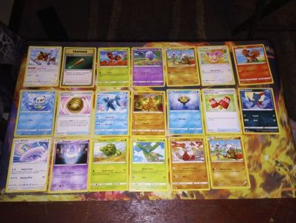 20 RANDOM POKEMON CARDS #231