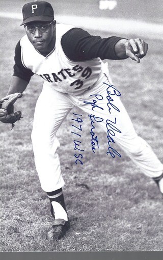 BOB VEALE PIRATES AUTOGRAPHED 4X6 PHOTO