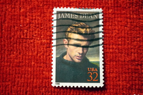  Scotts #3082 1996 32c " James Dean" U.S.Postage Stamp. 