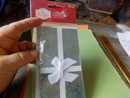 NIP set of 2 Money holder gift boxes looks like a silver wrap present
