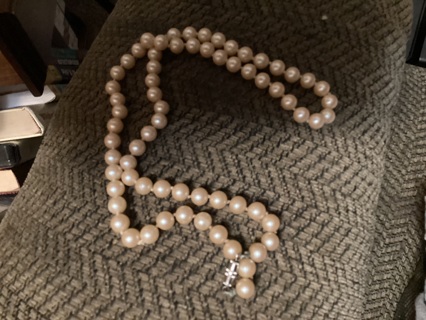 PINKISH PEARL NECKLACE 30 INCH LONG