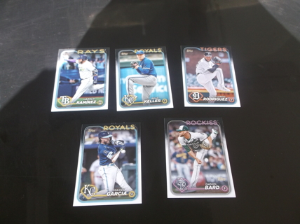 2024  topps   serie  1    10  card  lot