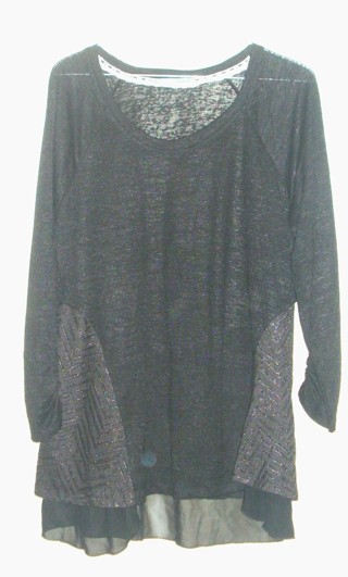 (L) - Black Tunic Top