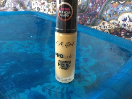 LA Girl foundation pigment