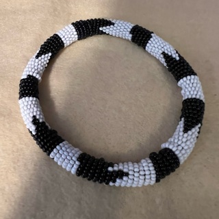 Black & White Beaded Bracelet 