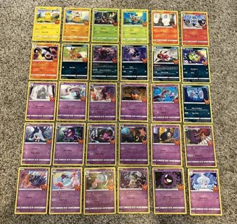 Pokemon Trick or Trade Halloween 2022 Complete 30 card set (20 commons 10 holos)