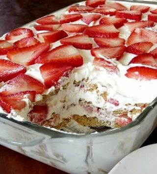 This Strawberry Cream Cheese Icebox Cake recipe + 4 bonus recipes