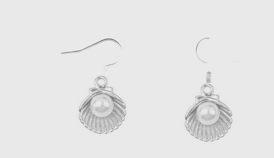 GP ENAMEL WHITE PEARL SHELL EARRINGS (PLEASE READ DESCRIPTION