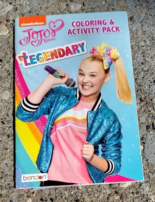 NICKELODEON JOJO SIWA SMALL COLORING BOOK WITH STICKERS USE YOUR OWN CRAYONS 
