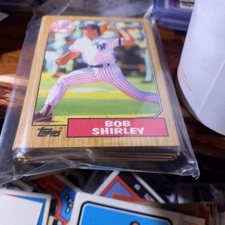 (25) random 1987 topps baseball cards 