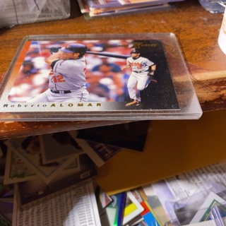 1997 pinnacle xpress Roberto alomar baseball card 
