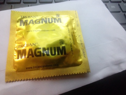 1 trojan magnum condom 