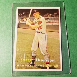 1957 Topps Vintage Baseball Card # 262- BOBBY THOMSON- BRAVES - NRMT/MT