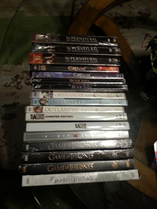 Large lot of DVDS