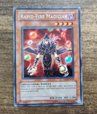 Yu-Gi-Oh Card silver foil title Rapid-Fire Magician