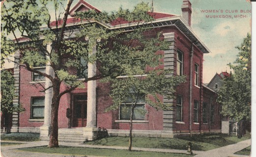 Vintage Used Postcard: (c): 1909 Women's Club Building, Muskegon, MI