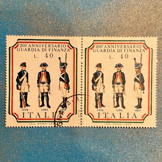 Vintage stamp Pair : FRANCOBOLLO 200th ANNIVERSARIO GUARDIA DI FINANZA 40 LIRE 1974 ITALIA Italy