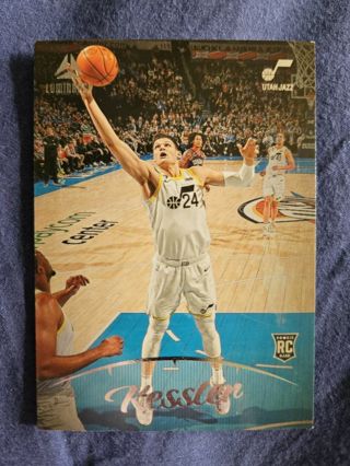 2022-23 Panini Chronicles Luminance Rookie Walker Kessler