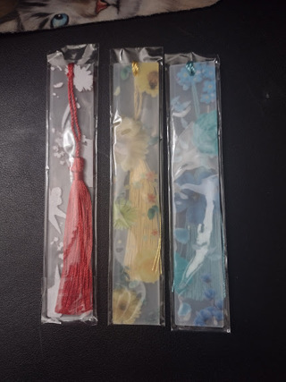 3 Acrylic Flower Tassle Bookmarks