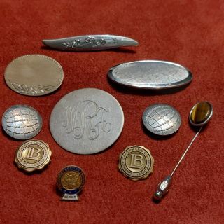 8 vintage sterling silver pins