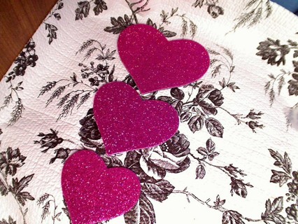 Red Hot Pink Glitter Heart Magnets