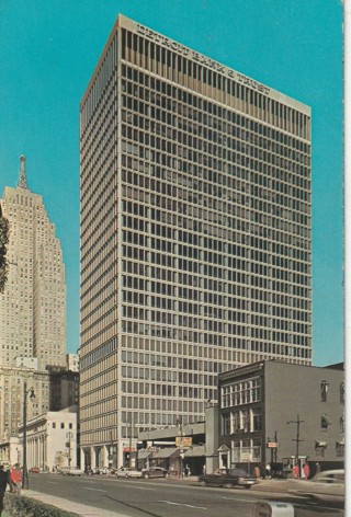 Vintage Unused Postcard: i: Detroit Bank & Trust, Detroit, MI