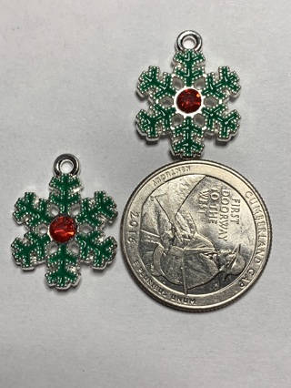 SNOWFLAKE CHARMS~#1~CHRISTMAS~FREE SHIPPING!