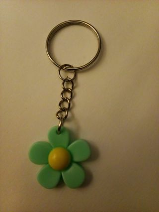 New Daisy Keyring Read Description before bidding